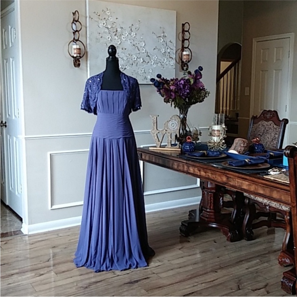 Jade By Jasmine JD3318A Formal Floor-length Gown. Size 6